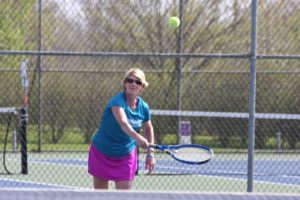Survivor hits serve